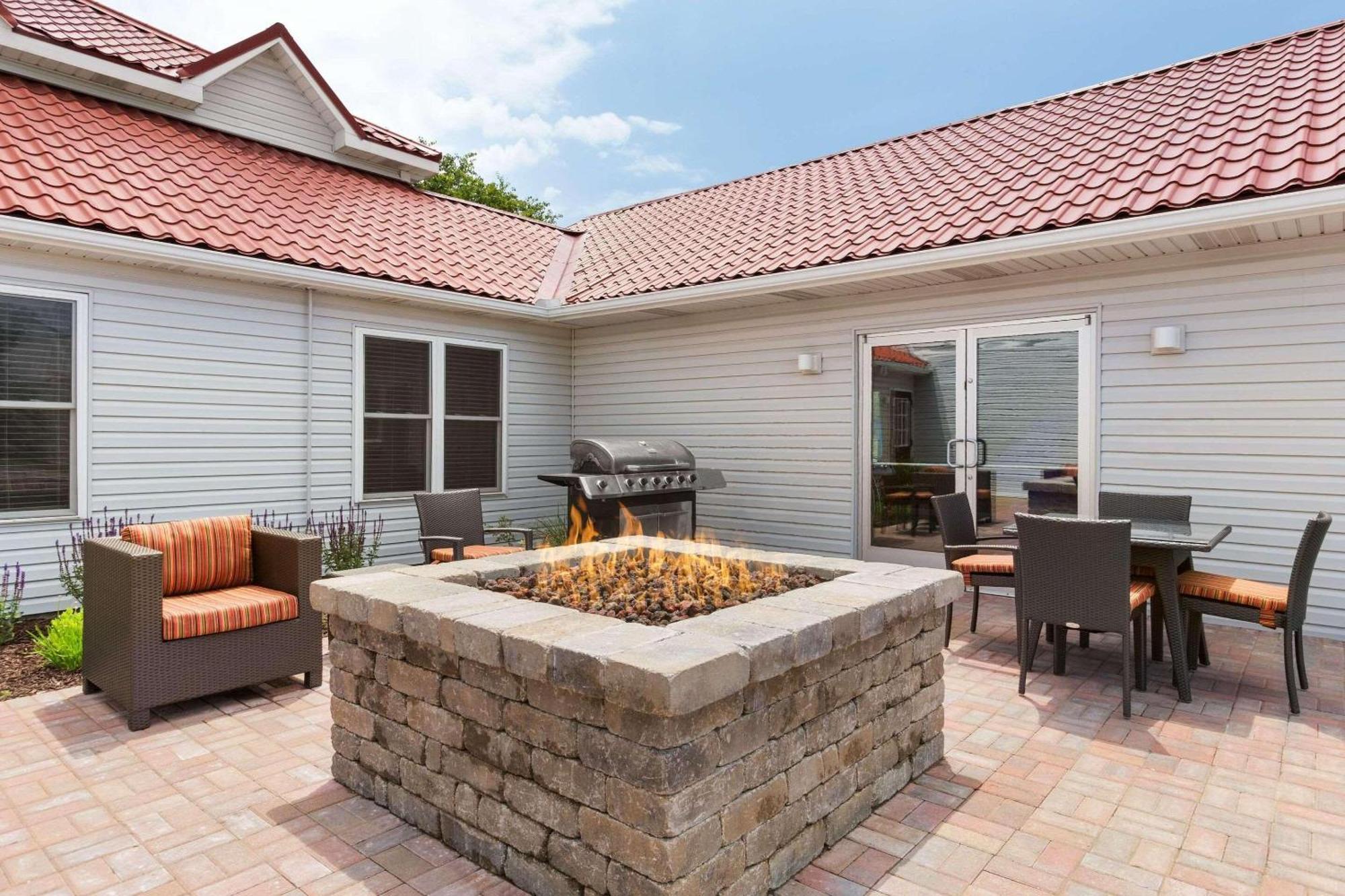 Country Inn & Suites By Radisson, Holland, Mi Luaran gambar