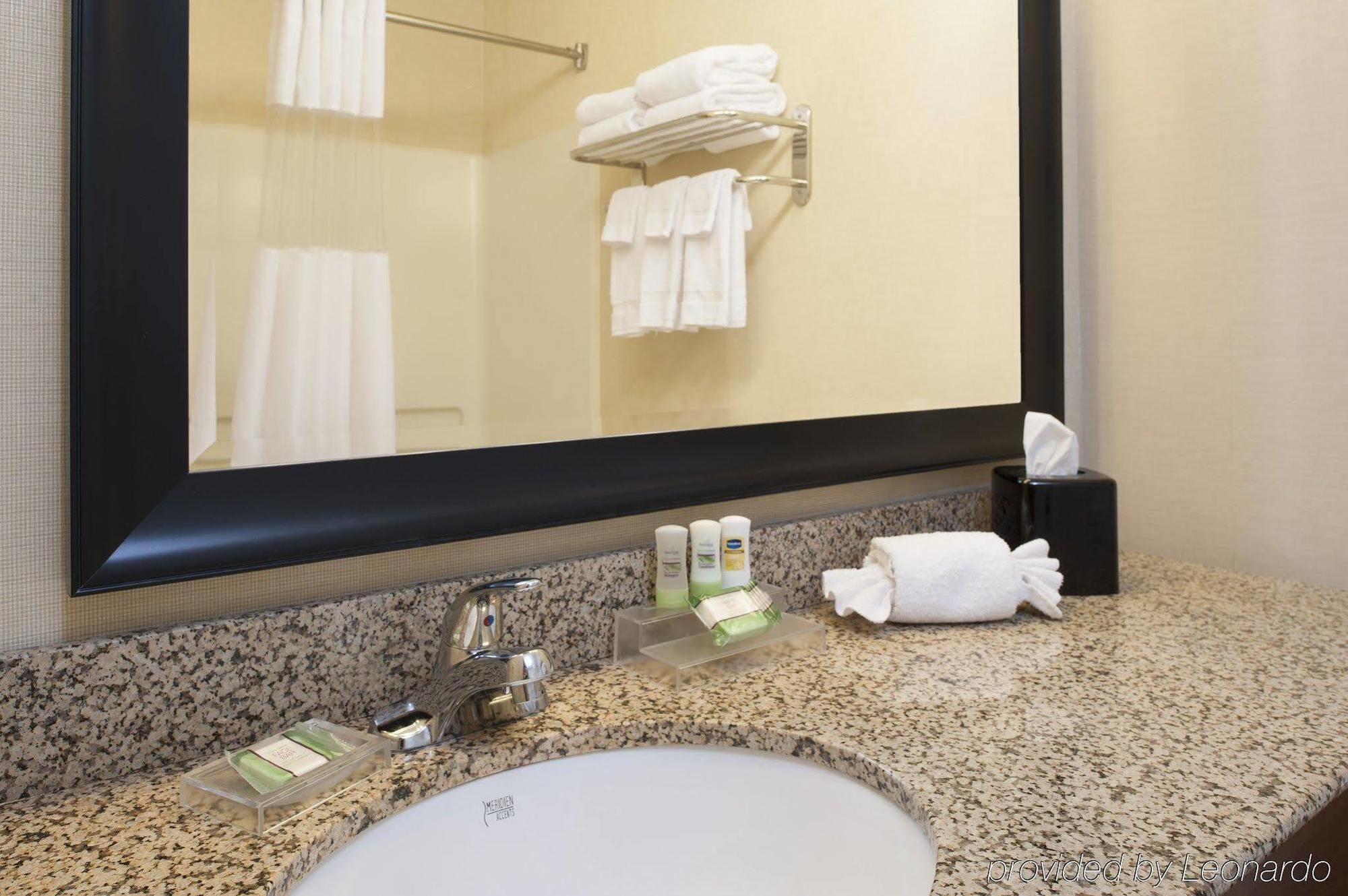 Country Inn & Suites By Radisson, Holland, Mi Luaran gambar
